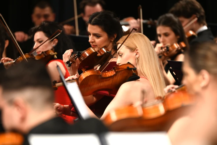 Румънски национален оркестър | К. Мандеал | Светлин Русев, Юлиан Щекел  2